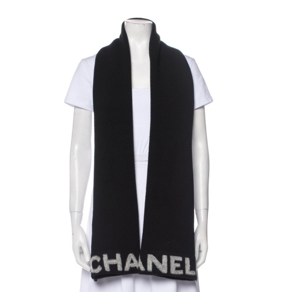 🆕 Chanel Wool & Cashmere Winter Scarf
